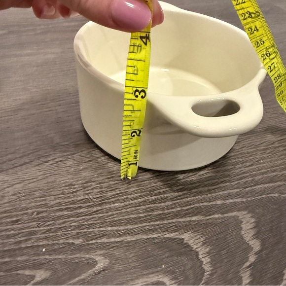 New In Box Mini Round Ceramic Cocotte Set of 2 - Picture 11 of 11